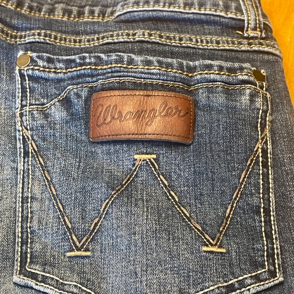 Wrangler Retro Slim Boot Jeans 33x34 Medium Wash - Picture 2 of 16